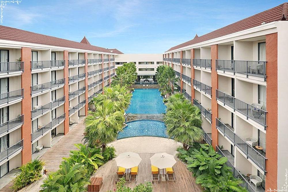 Hotel Anathera Kuta 4*