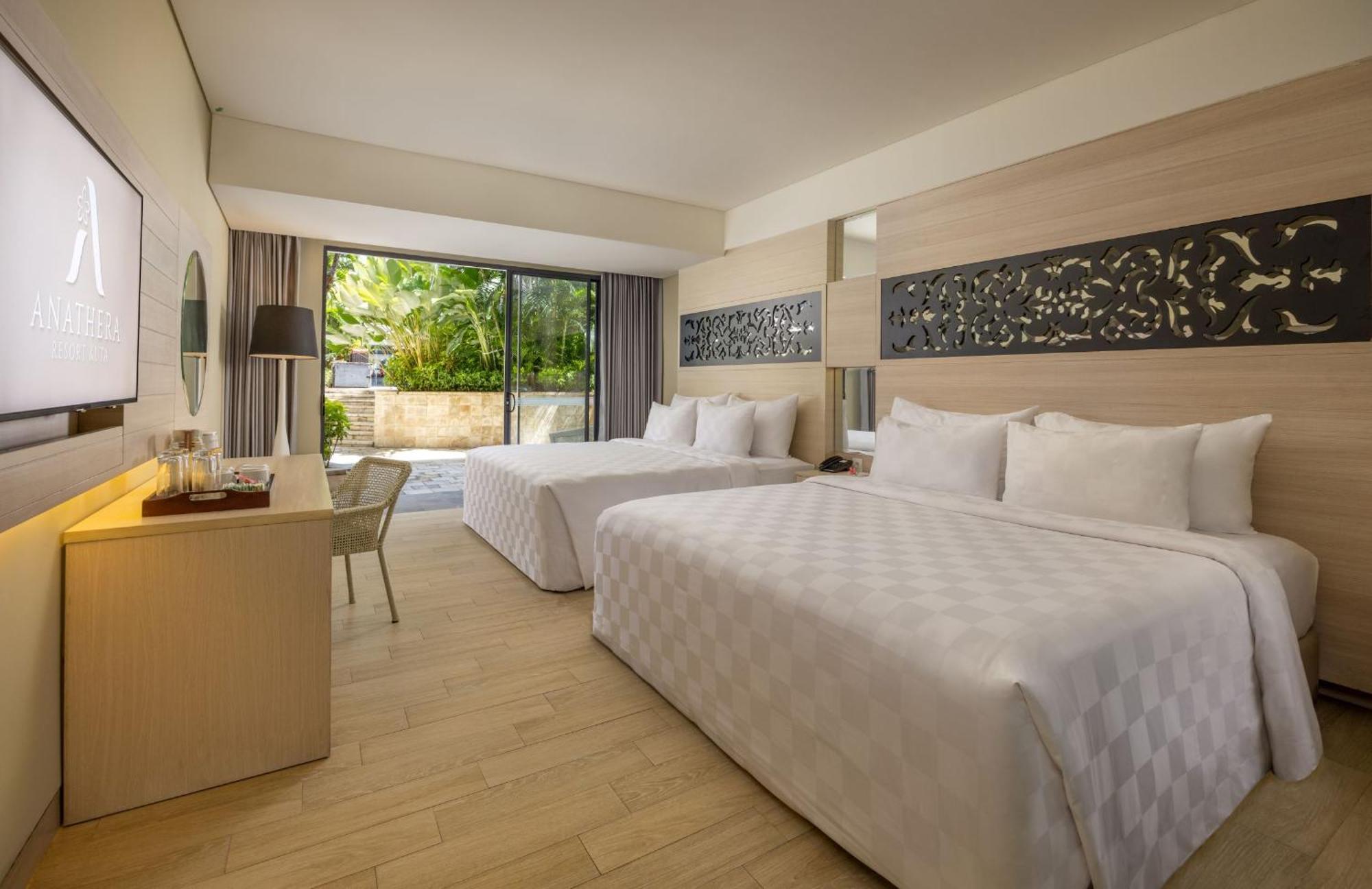 Anathera Kuta Hotel 4*