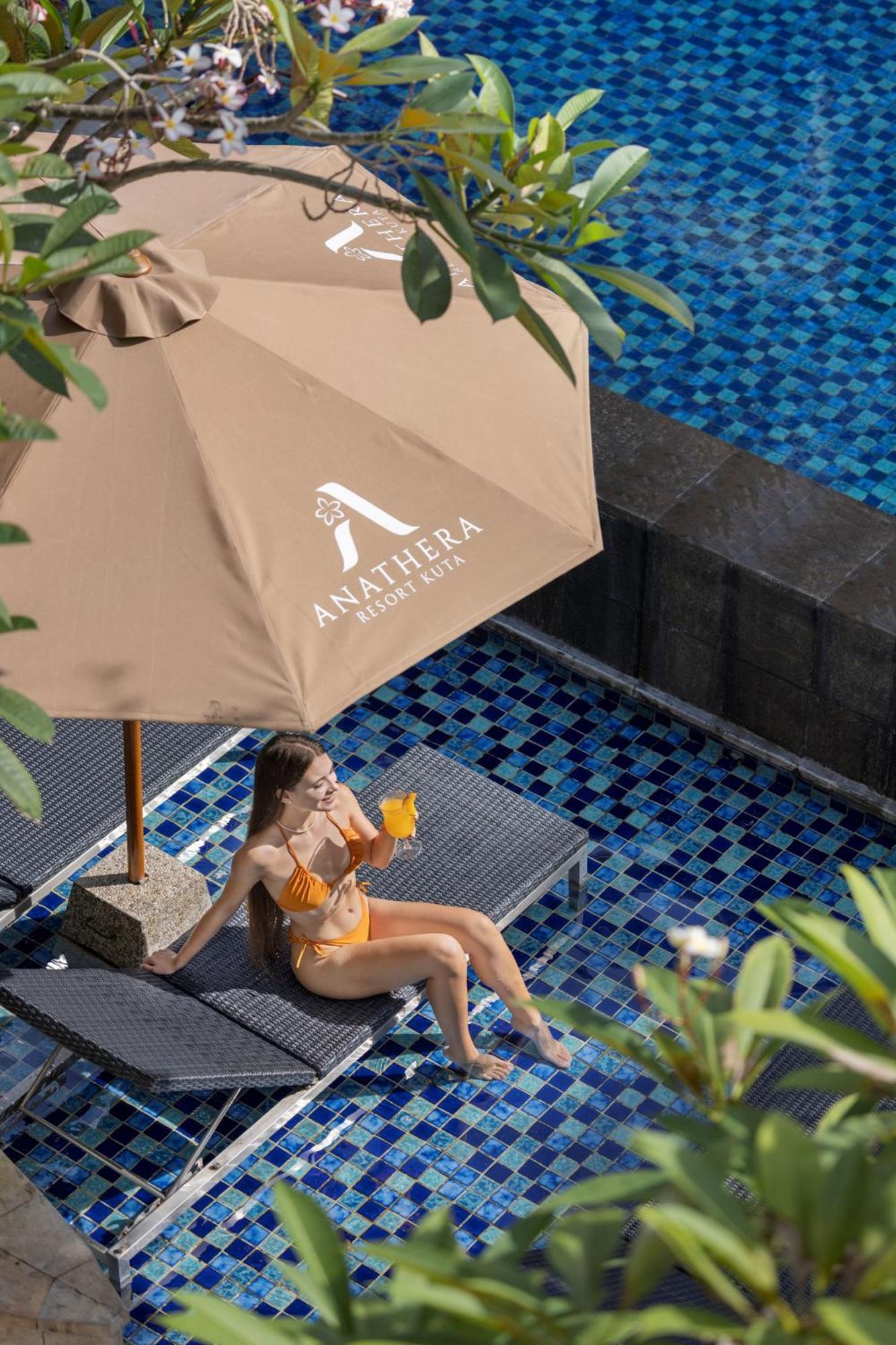 Anathera Kuta Hotel 4*